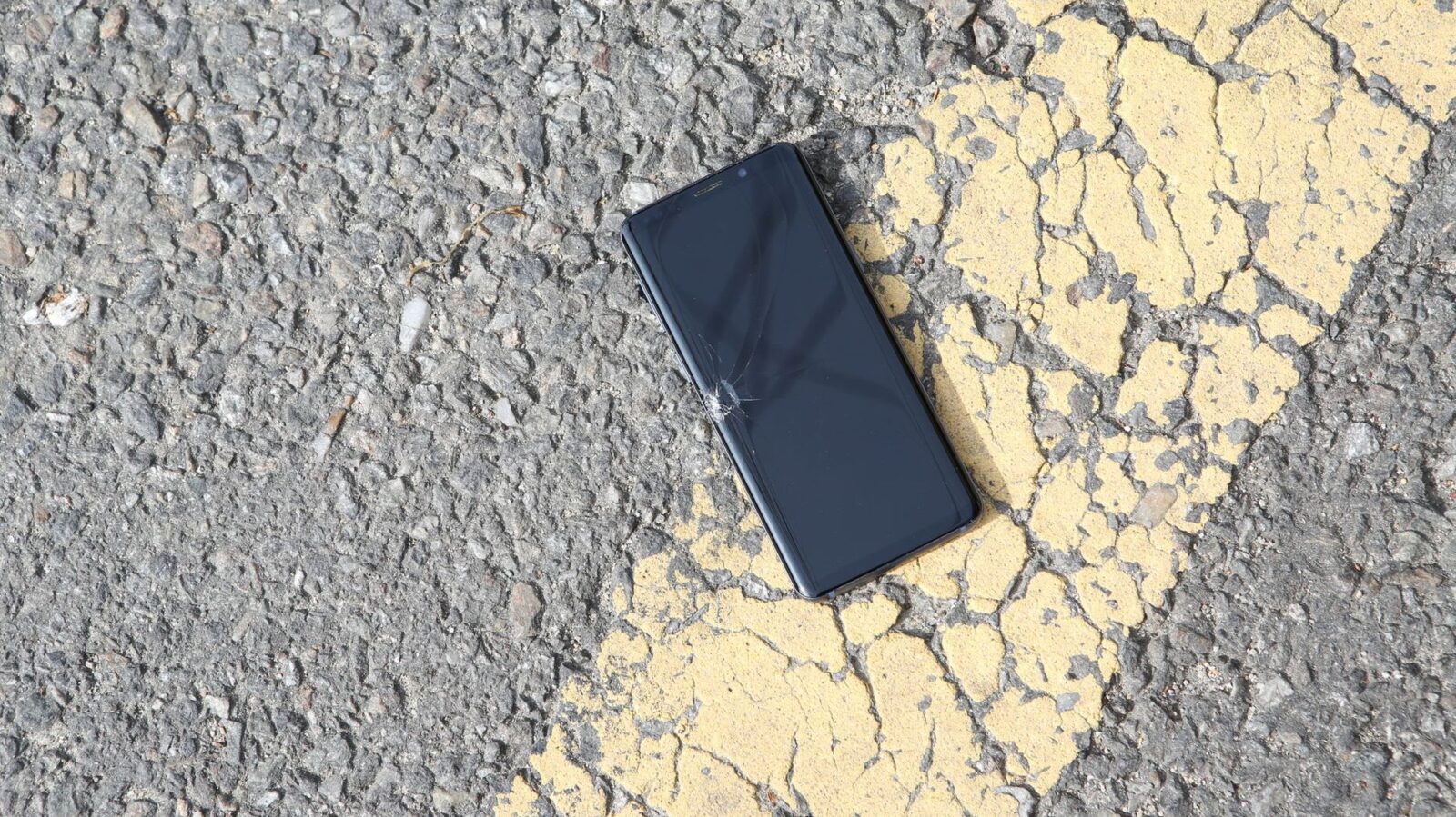 Handy verloren oder gestohlen: SIM sperren, Konten schützen, Fotos und WhatsApp zurückholen, in dieser Reihenfolge