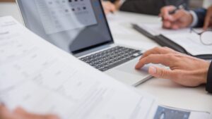 PDF zusammenfügen, verkleinern, unterschreiben: Mit Bordmitteln auf Mac, iPhone, Windows und Android, ohne Upload