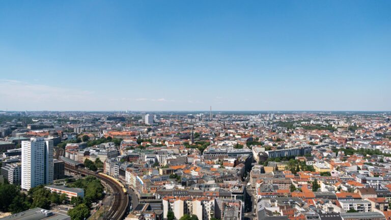 Gewerbesteuer Berlin 2026: Skyline von Berlin als Symbolbild für Unternehmen und Hebesatz